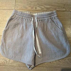Aritzia Linen Wilfred Shorts